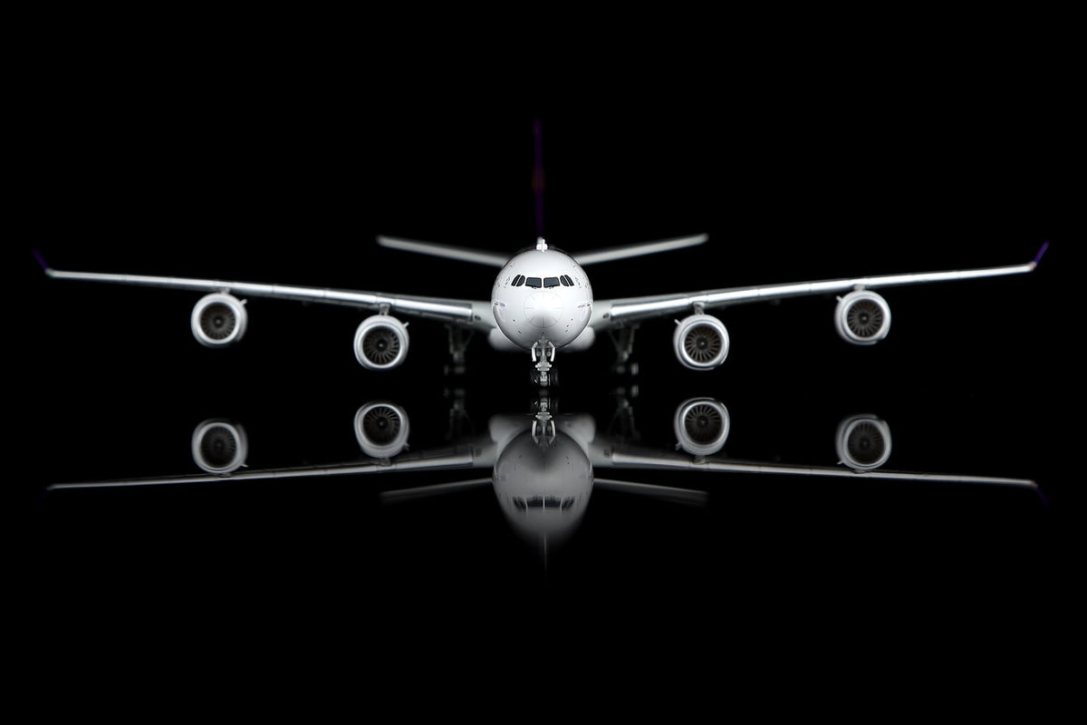 HX Models A530109F 1:400 Thai Airways Airbus A340-500"Flaps Down" HS-TLD