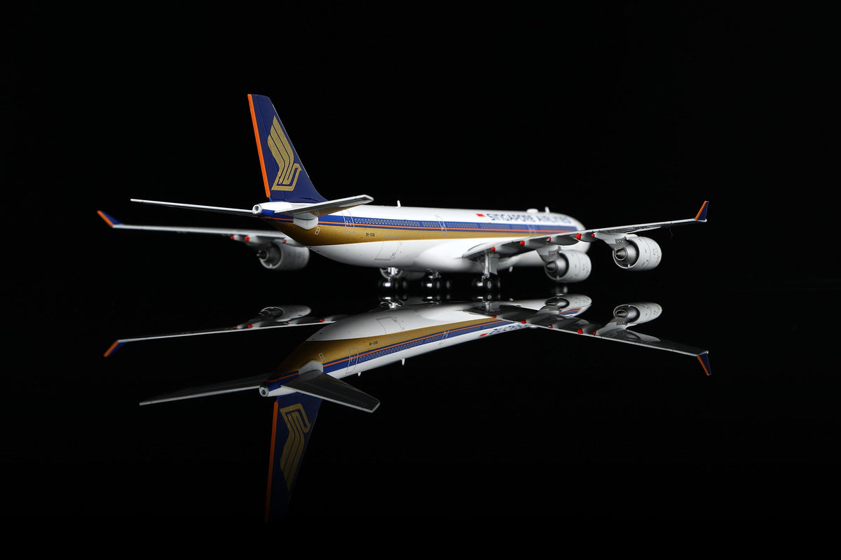HX Models A530111F 1:400 Singapore A340-500 "LEADERSHIP" 9V-SGB "Flaps Down"