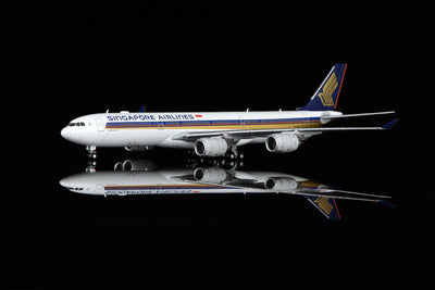HX Models A530111F 1:400 Singapore A340-500 "LEADERSHIP" 9V-SGB "Flaps Down"
