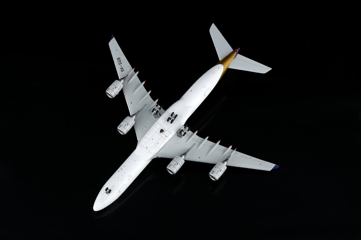 HX Models A530111F 1:400 Singapore A340-500 "LEADERSHIP" 9V-SGB "Flaps Down"