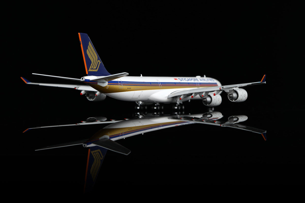 HX Models A530116F 1:400 Singapore A340-500 9V-SGC "Flaps Down"