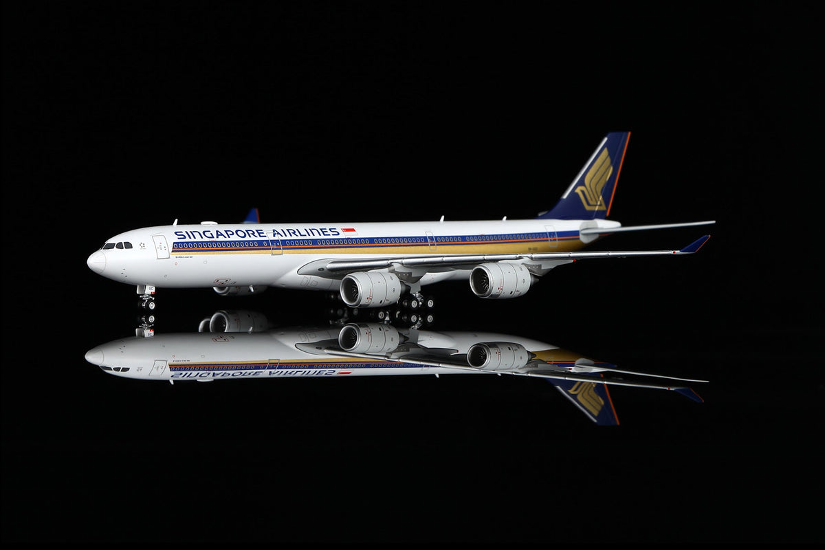 HX Models A530116F 1:400 Singapore A340-500 9V-SGC "Flaps Down"