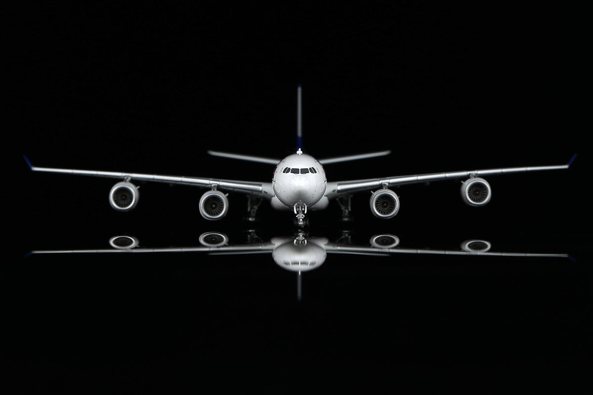 HX Models A530117 1:400 Singapore A340-500 9V-SGD