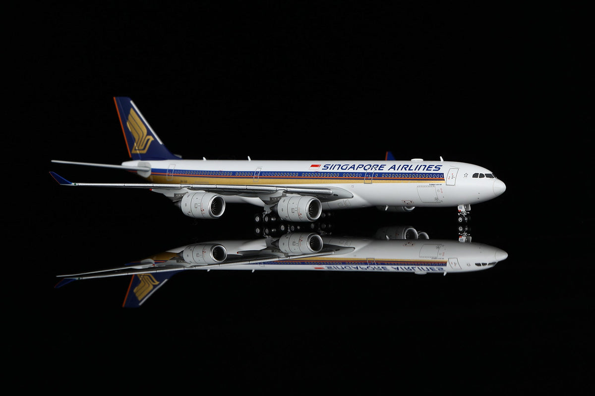 HX Models A530117F 1:400 Singapore A340-500 9V-SGD "Flaps Down"