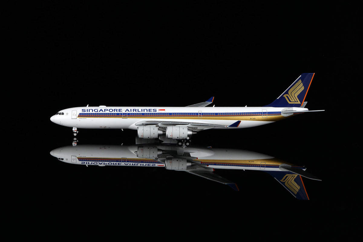 HX Models A530117F 1:400 Singapore A340-500 9V-SGD "Flaps Down"