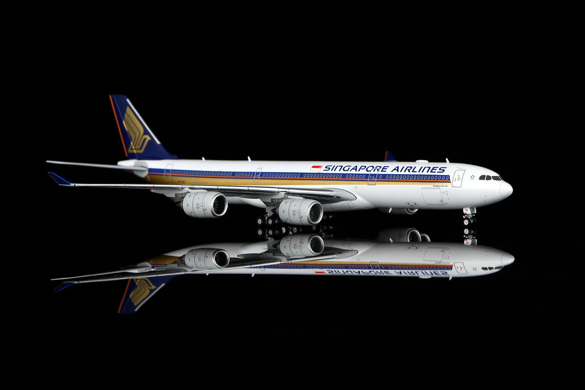 HX Models A530118F 1:400 Singapore A340-500 9V-SGE "Flaps Down"