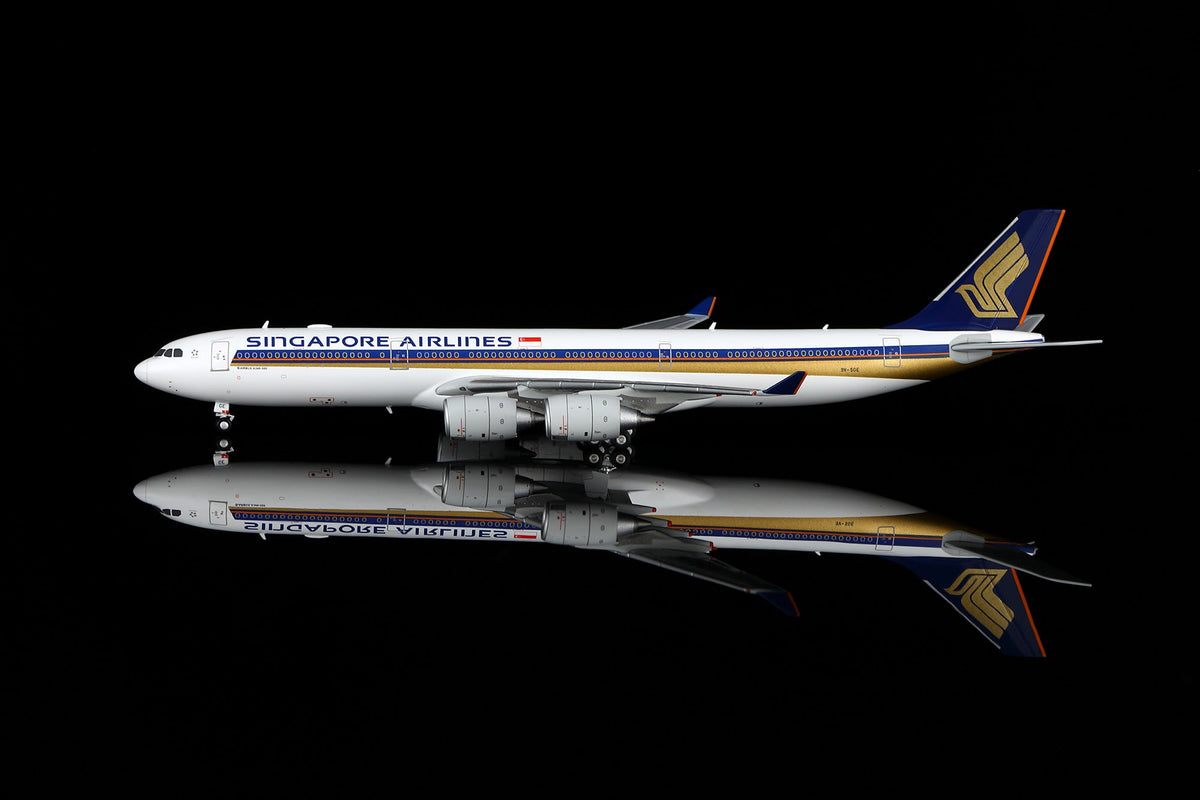 HX Models A530118F 1:400 Singapore A340-500 9V-SGE "Flaps Down"