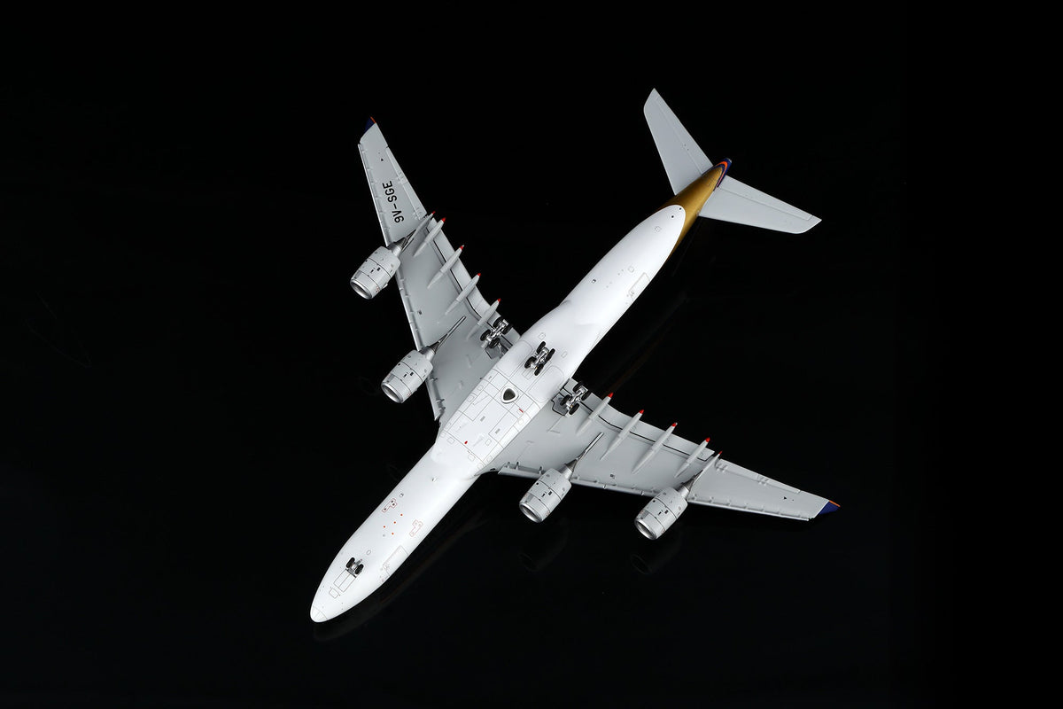 HX Models A530118F 1:400 Singapore A340-500 9V-SGE "Flaps Down"