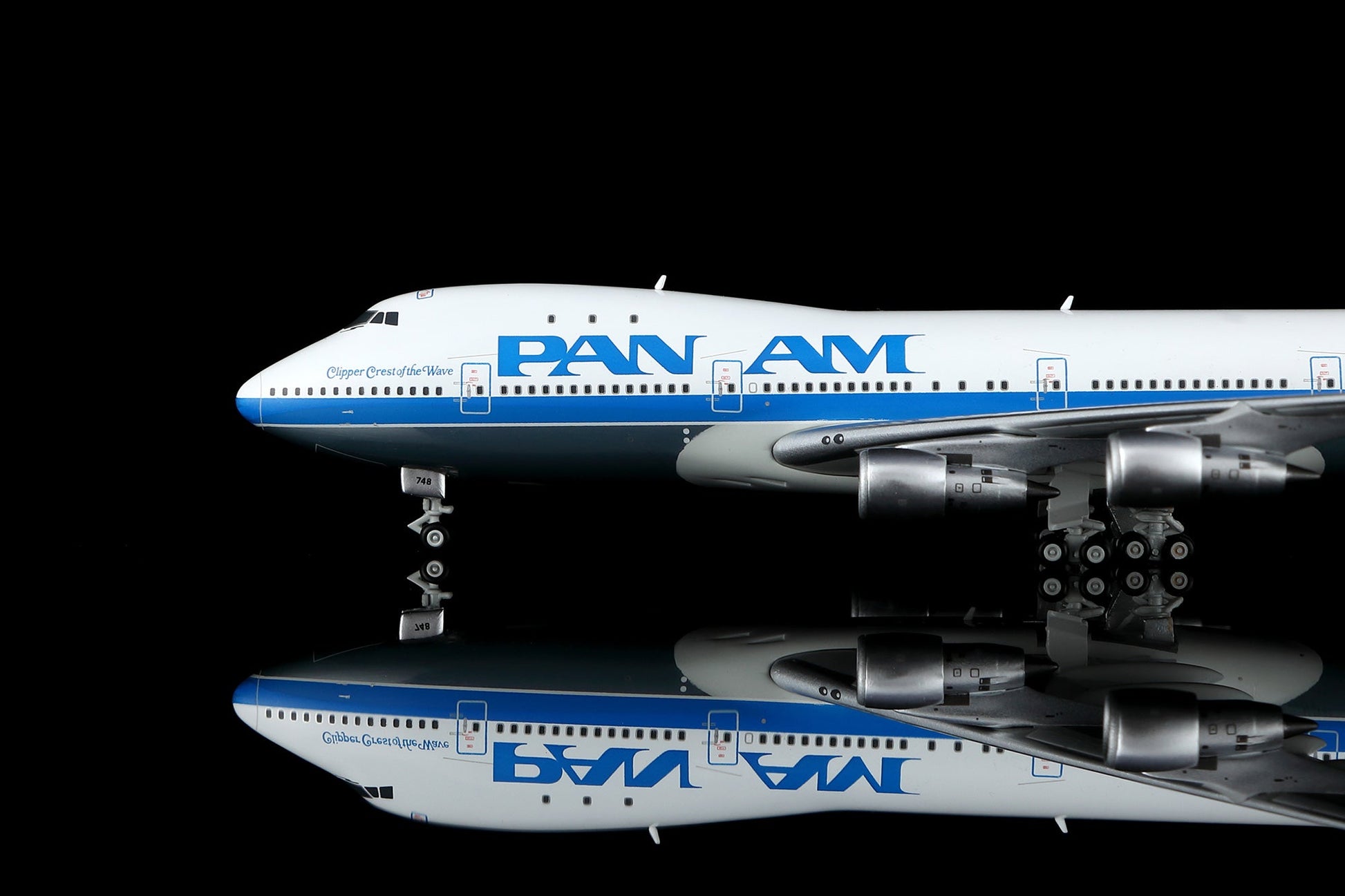 HX Models B551409P 1:400 Pan Am B747-100 "Clipper Crest of the Wave" N748PA