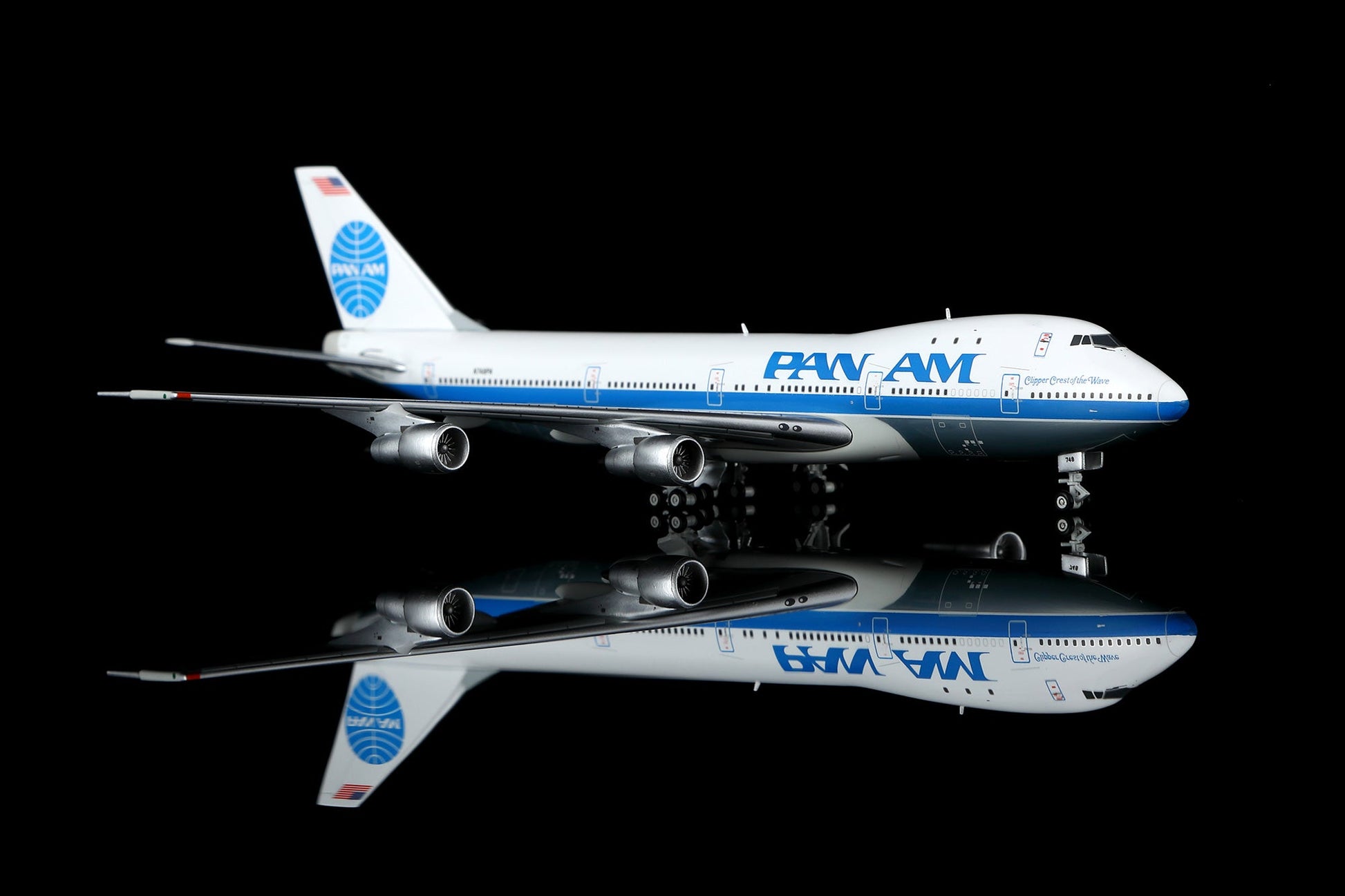 HX Models B551409P 1:400 Pan Am B747-100 "Clipper Crest of the Wave" N748PA