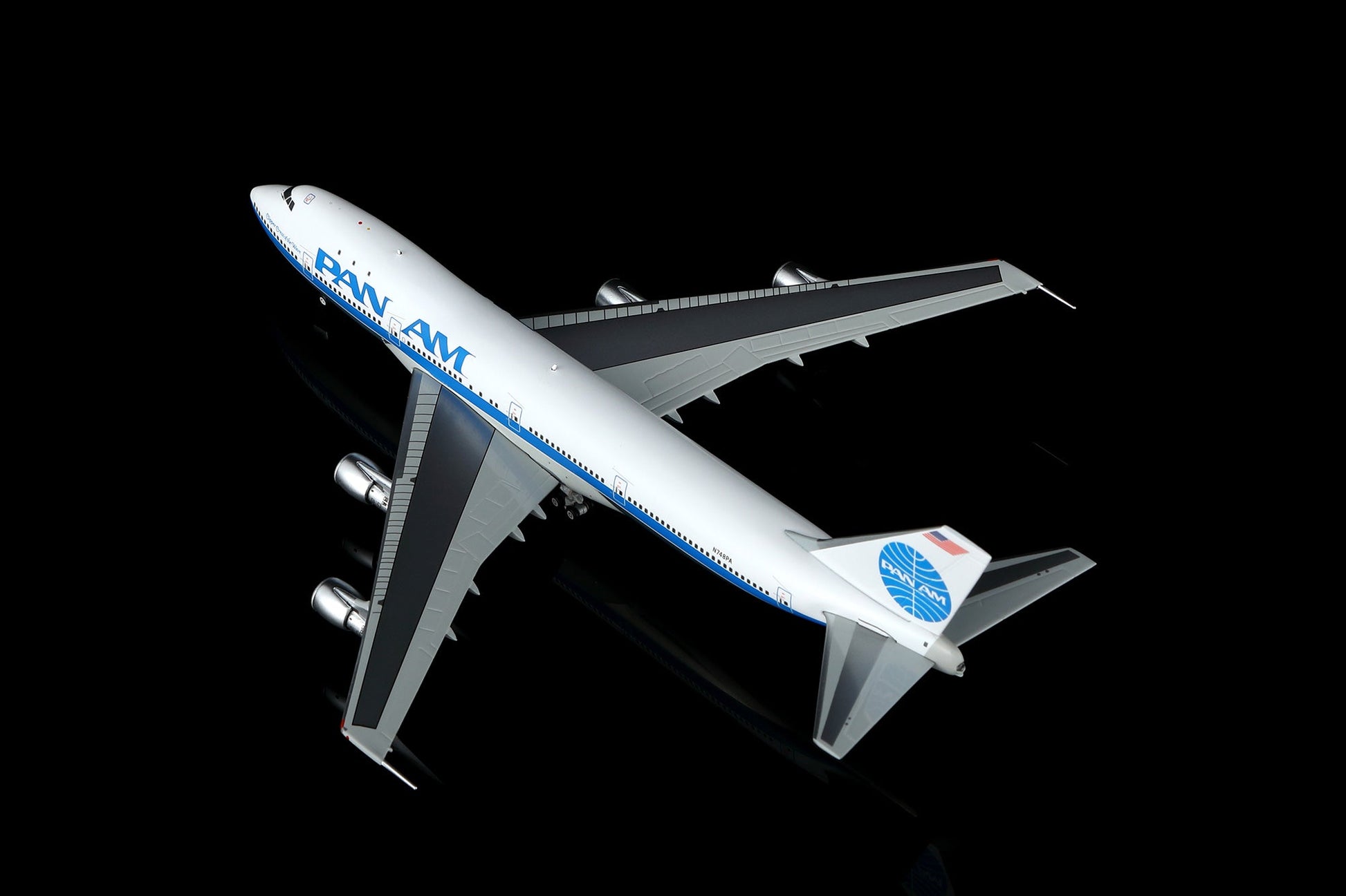 HX Models B551409P 1:400 Pan Am B747-100 "Clipper Crest of the Wave" N748PA