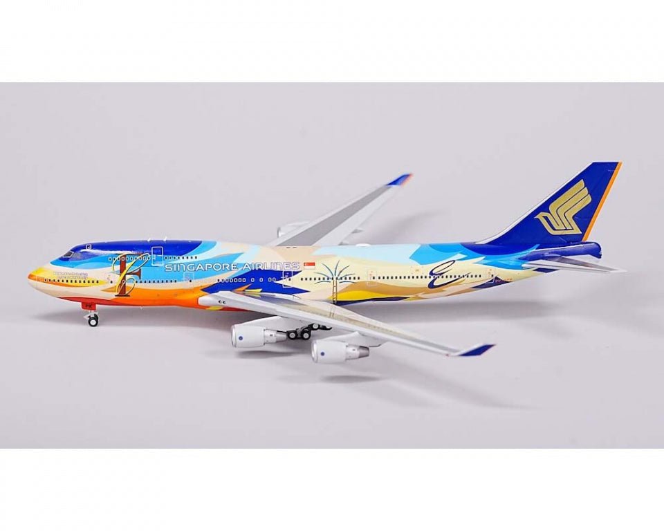 HX Models B615302 1:400 Singapore Airlines Boeing 747 - 400 9V - SPK "Tropical" Standard Version
