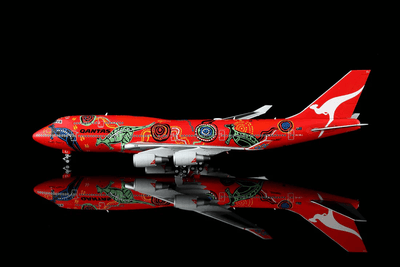 HX Models B616501 1:400 Qantas B747 - 400 "Wunala Dreaming" VH - OEJ
