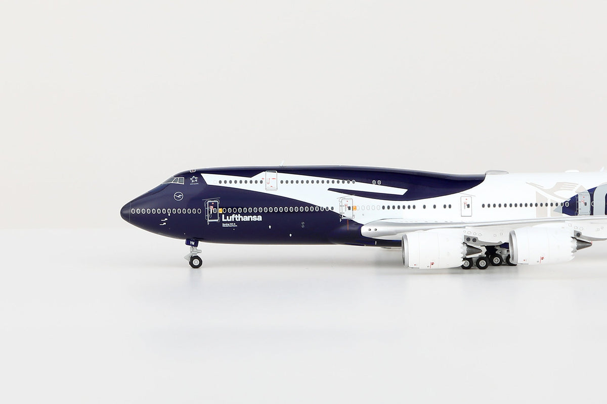 HX Models B631102 1:400 Lufthansa B747-8 D-ABYN “100th”Anniversary