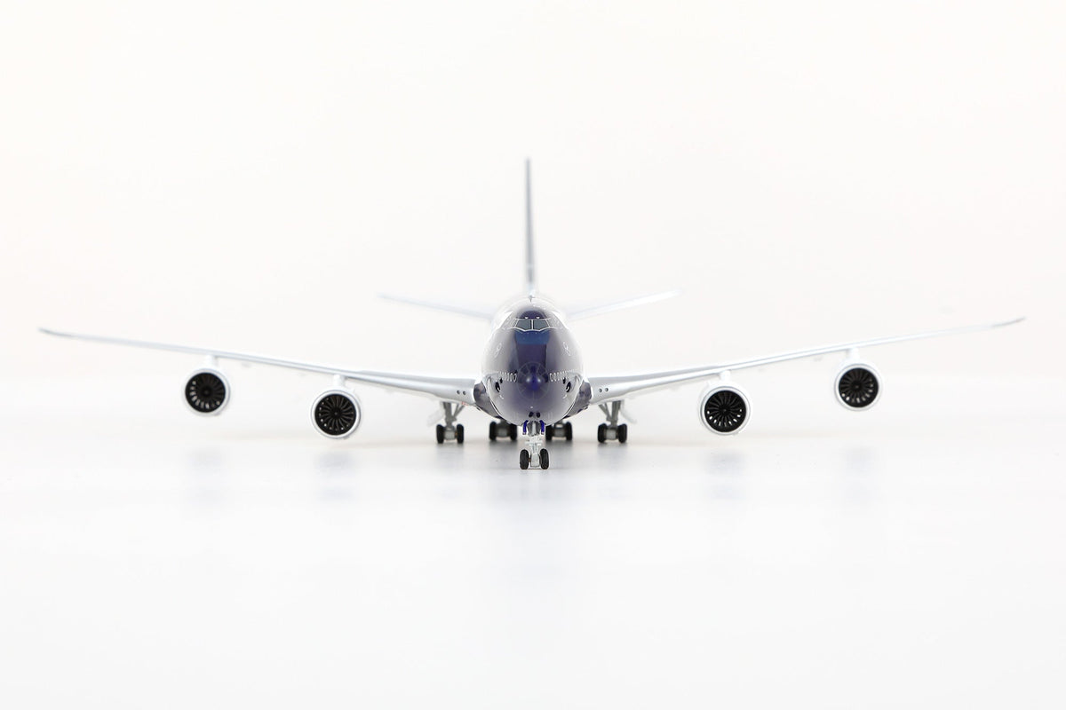 HX Models B631102F 1:400 Lufthansa B747-8 D-ABYN “100th”Anniversary "Flaps Down"