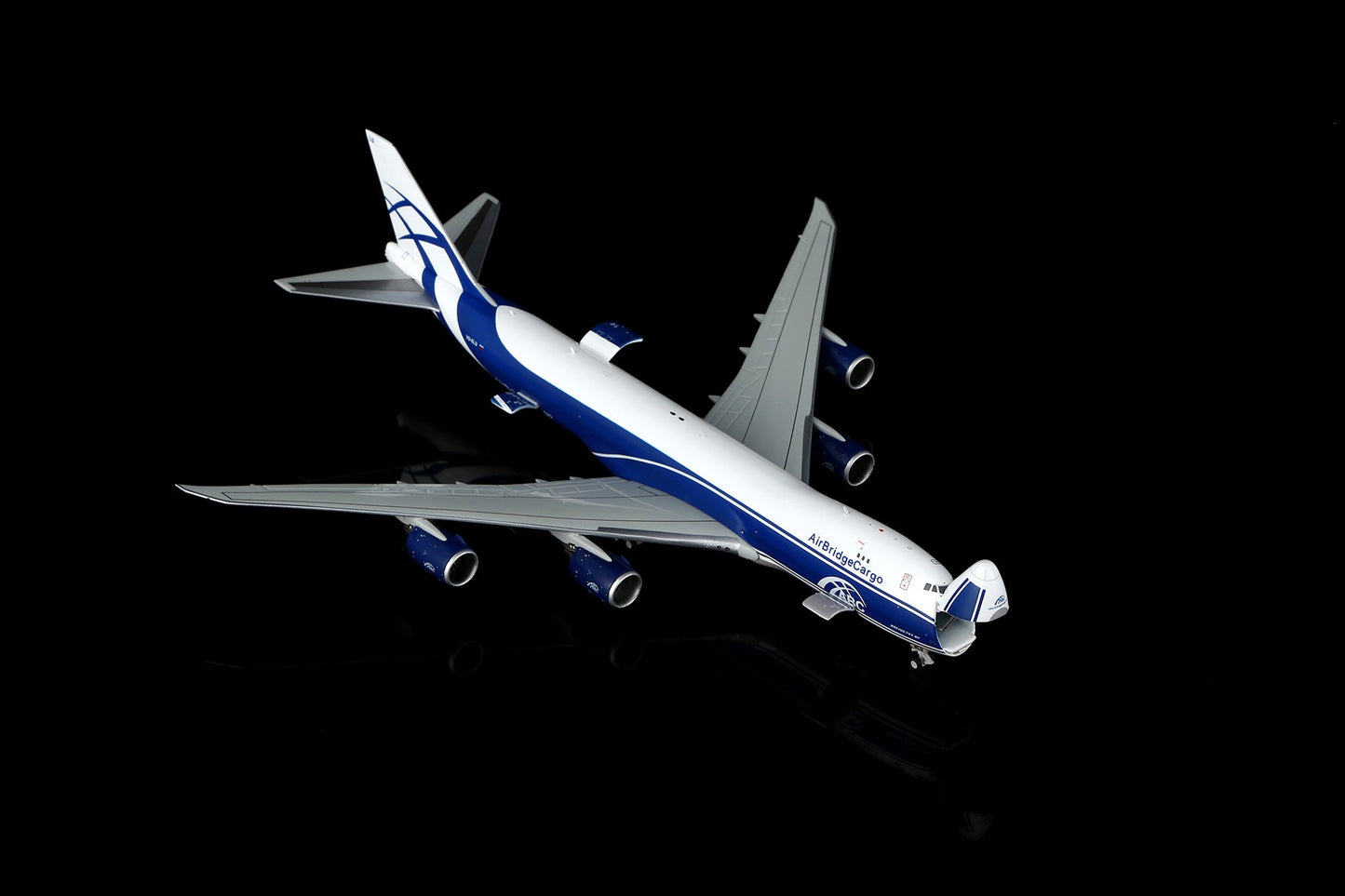 HX Models B632601F 1:400 Air Bridge Cargo B747-8F VQ-BLQ "Flaps Down"