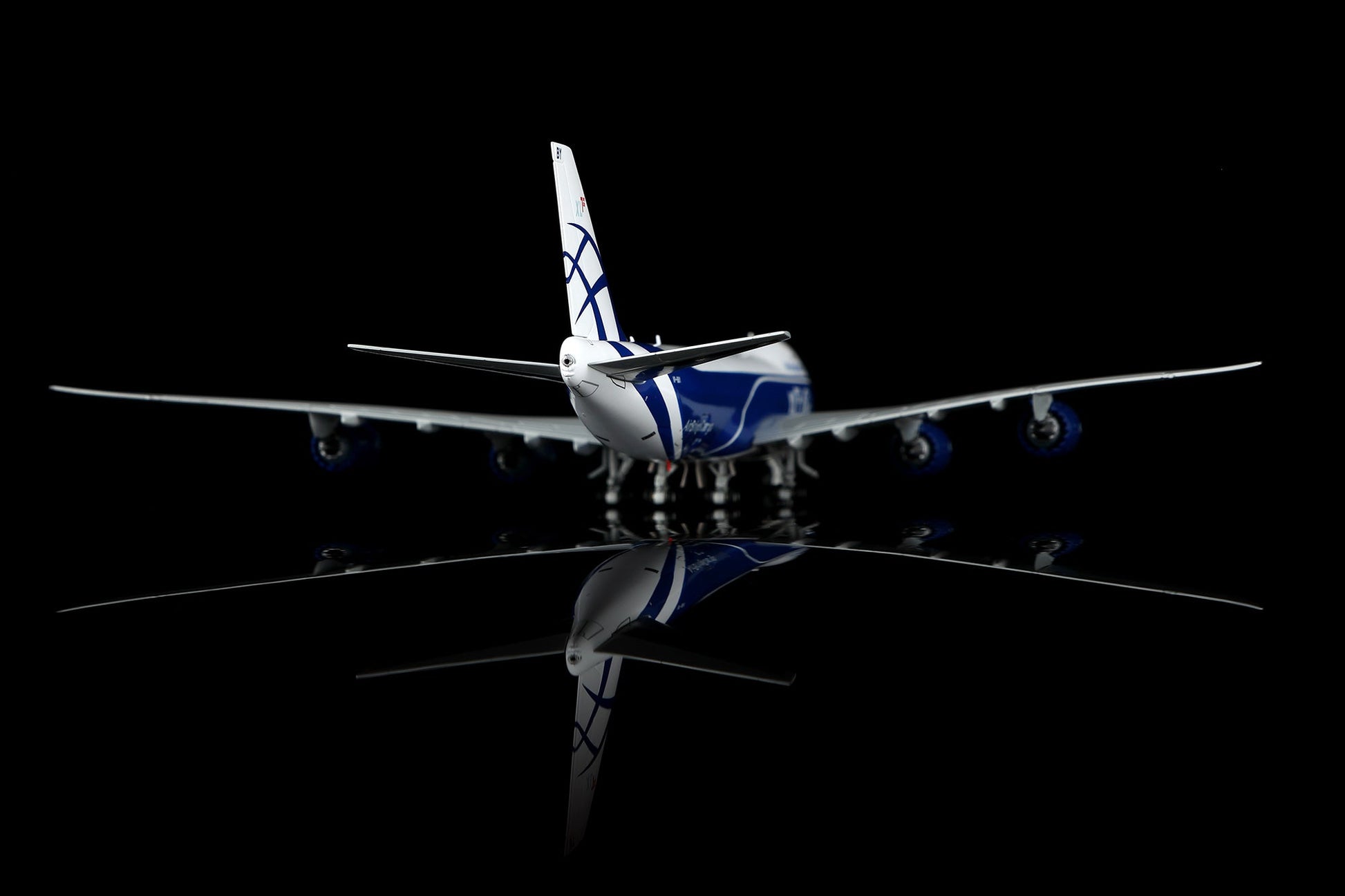HX Models B632602F 1:400 Air Bridge Cargo B747-8F VP-BBY "Flaps Down"