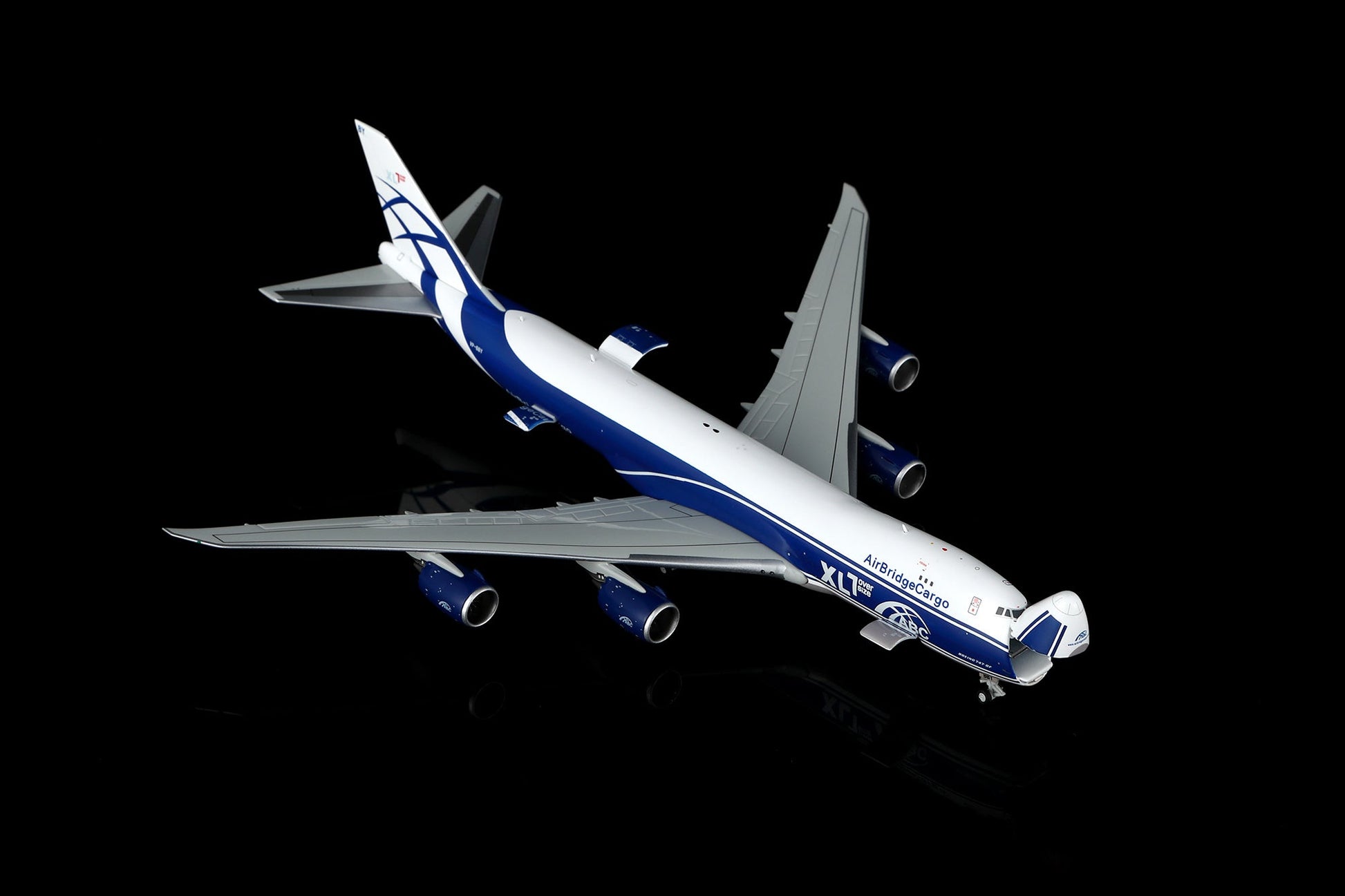 HX Models B632602F 1:400 Air Bridge Cargo B747-8F VP-BBY "Flaps Down"