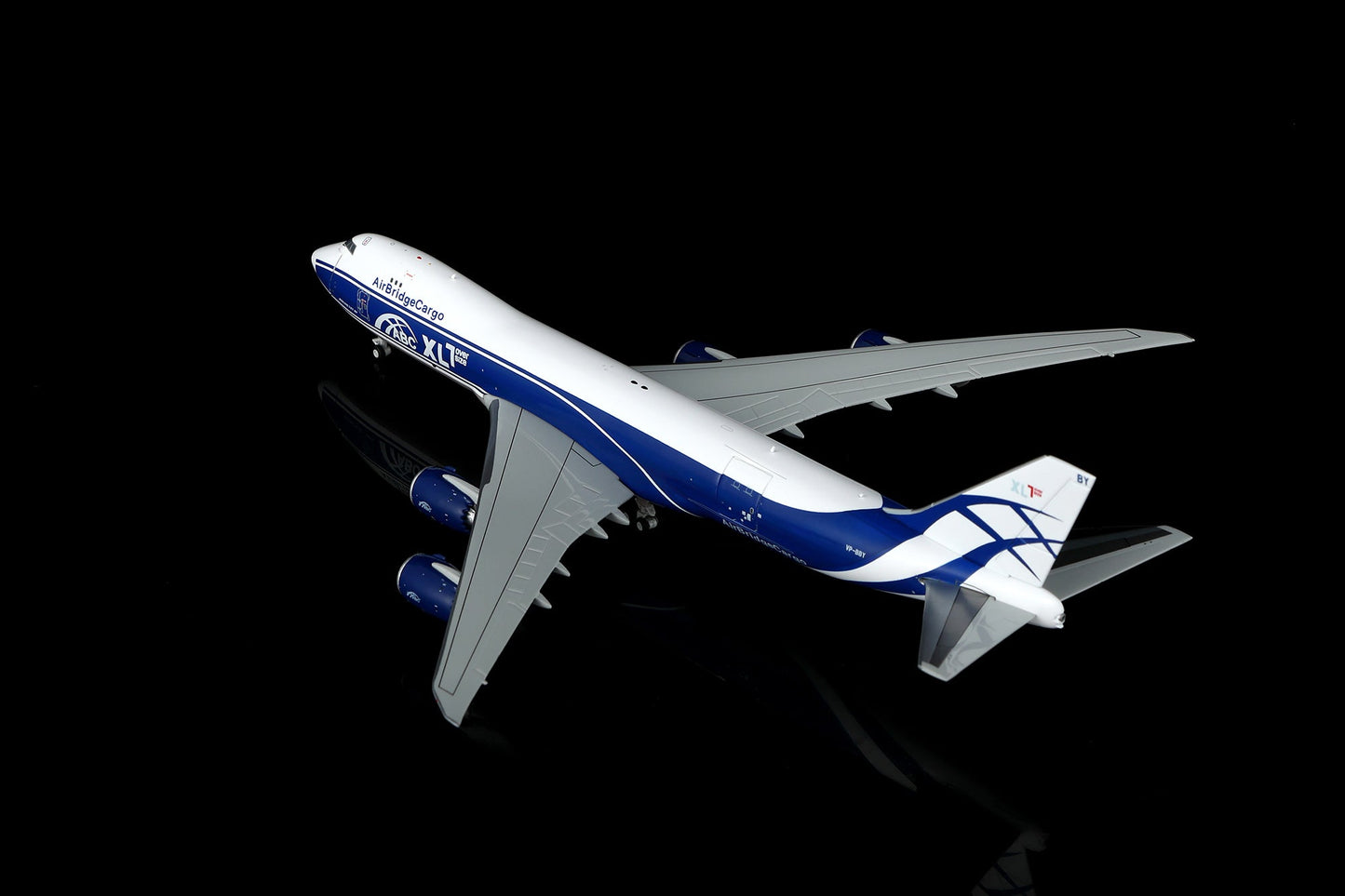 HX Models B632602F 1:400 Air Bridge Cargo B747-8F VP-BBY "Flaps Down"