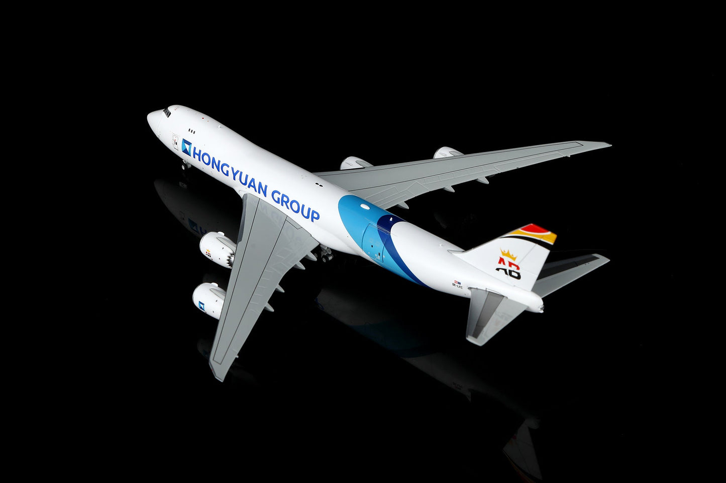 HX Models B633001C 1:400 Hongyuan Group Boeing 747-8F OE-LFC "Interactive Series"