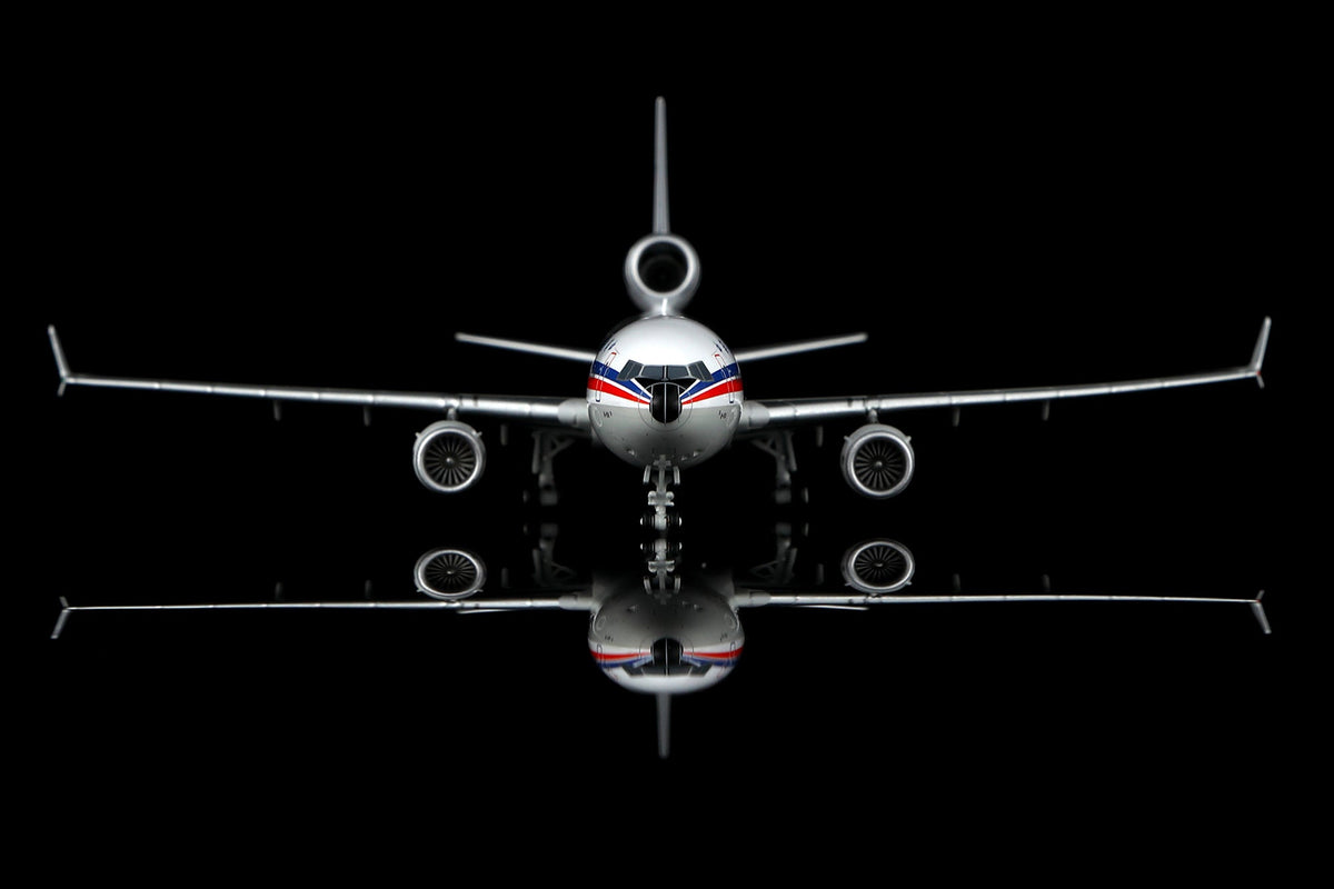 HX Models M101007F 1:400 China Airlines MD-11 B-150 "Flaps Down"