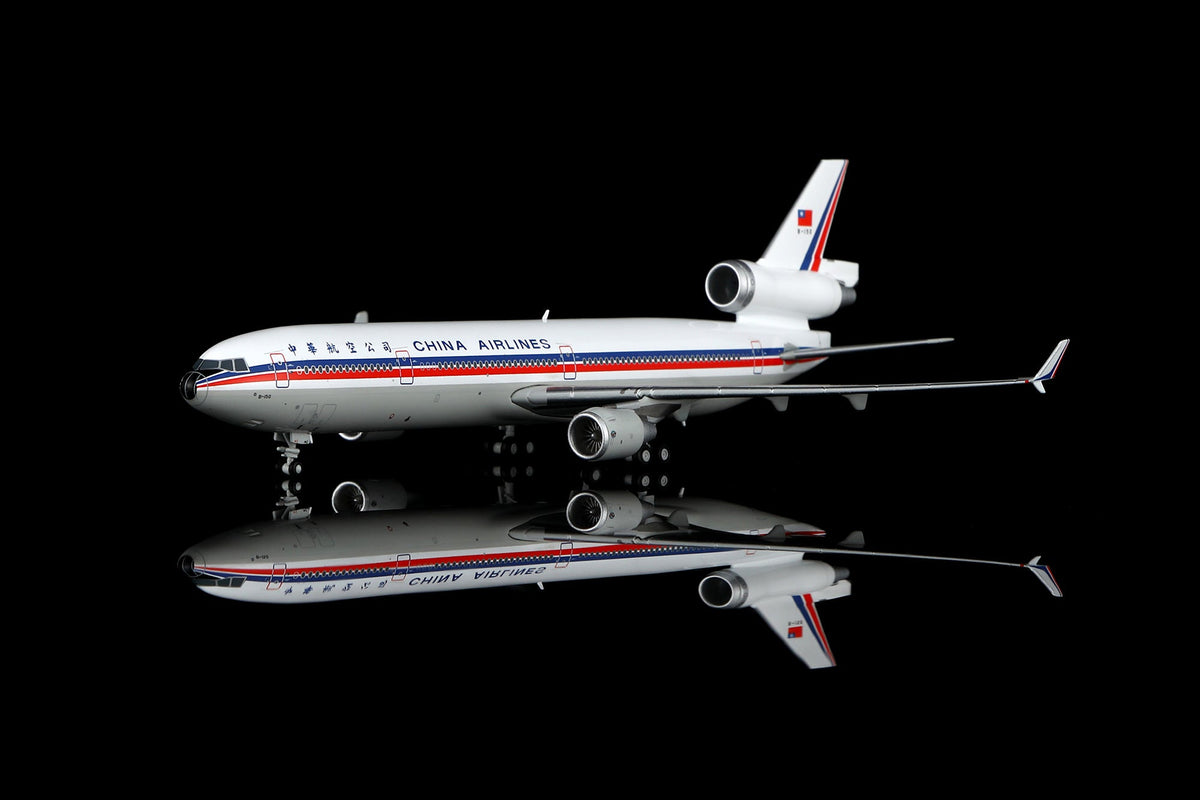 HX Models M101007F 1:400 China Airlines MD-11 B-150 "Flaps Down"