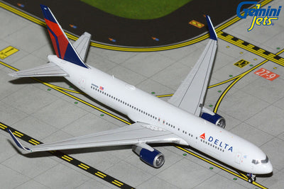 Gemini Jets GJDAL2363 1:400 Delta Air Lines B767-300ER(W) N199DN