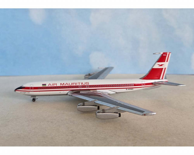 Aero Classics AC411470 1:400 Air Mauritius  B.707-420 G-ARWD