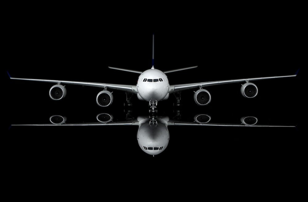 Pre-Order SQ Wings L2176 1:200 Singapore Airlines A340-500 9V-SGC