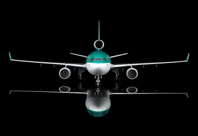 Pre-Order SQ Wings L2127 1:200 Aer Lingus MD-11 N272WA