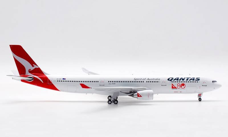 InFlight IF333QF0522 1:200 Qantas Airbus A330 - 300