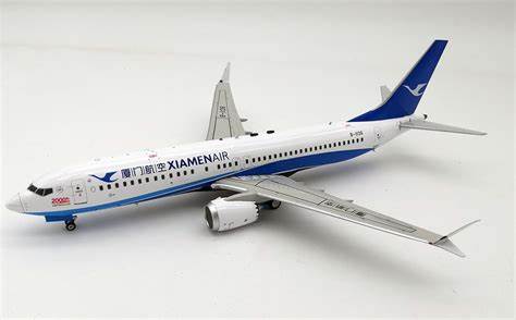 InFlight IF737MAXMF002 1:200 Xiamen Air Boeing 737 Max 8 B - 1136
