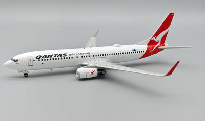 Inflight IF738QF0324 1:200 Qantas Boeing 737 - 838 VH - VZZ
