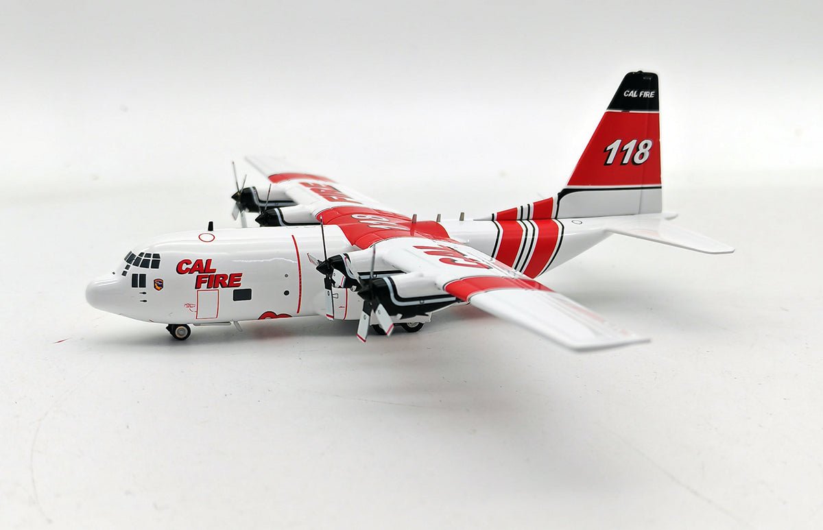 *InFlight200 IF130CALF118 Cal Fire Lockheed HC - 130H Hercules (L - 382) N118Z
