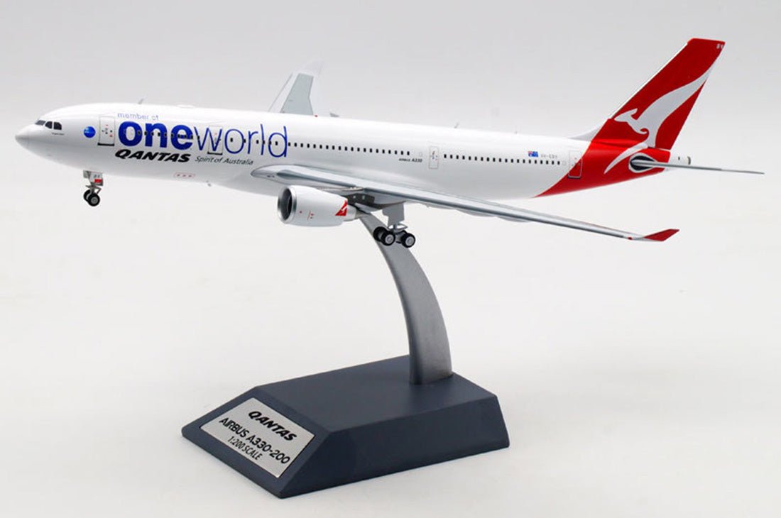*InFlight200 IF332QFA0419 Qantas One World A330 - 200 VH - EBV