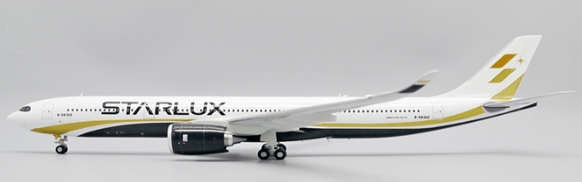 JC Wings EW2339002 1:200 Starlux Airlines A330 - 900neo B - 58302