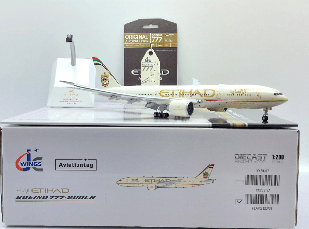JC Wings JC2ETD0317A 1:200 Etihad Airways B777 - 200LR A6 - LRB (with Limited Edition Aviationtag) (Flaps Down)