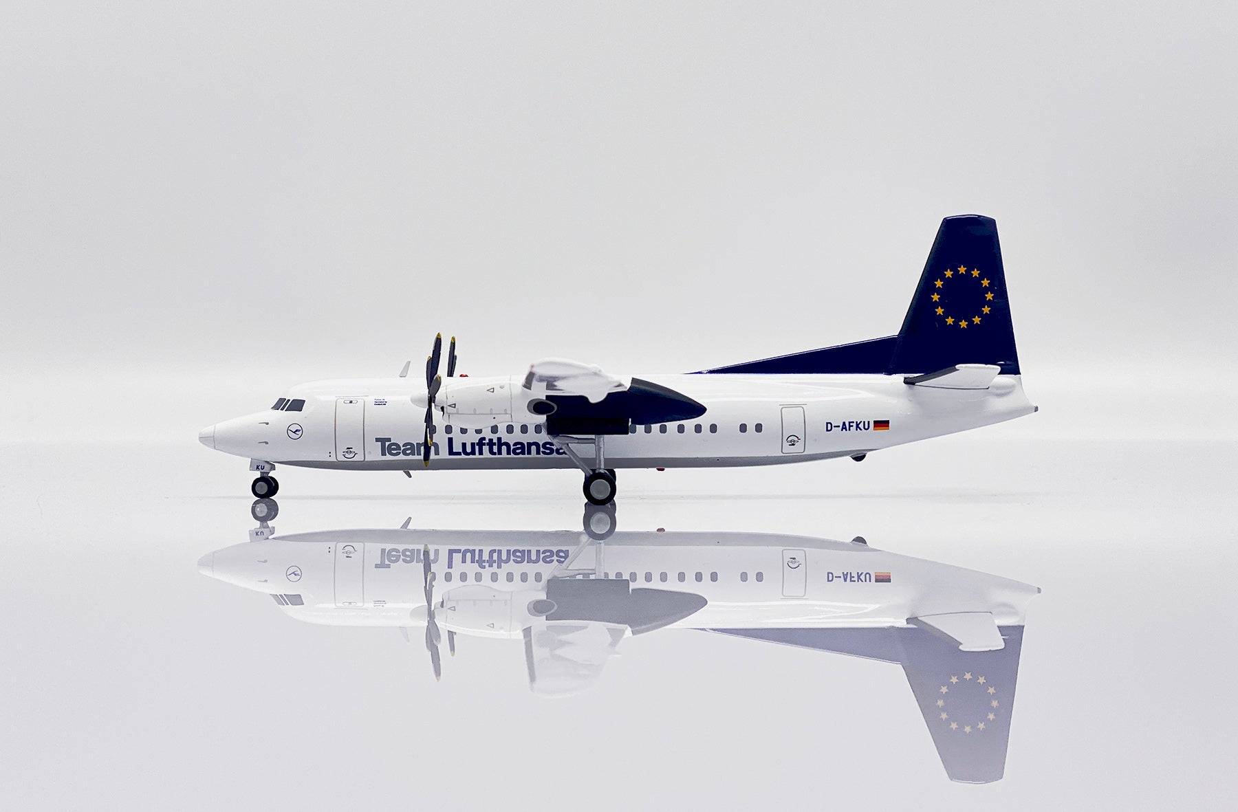 Jc Wings SA2022 1:200 Team Lufthansa Fokker 50 -MTS Aviation Models