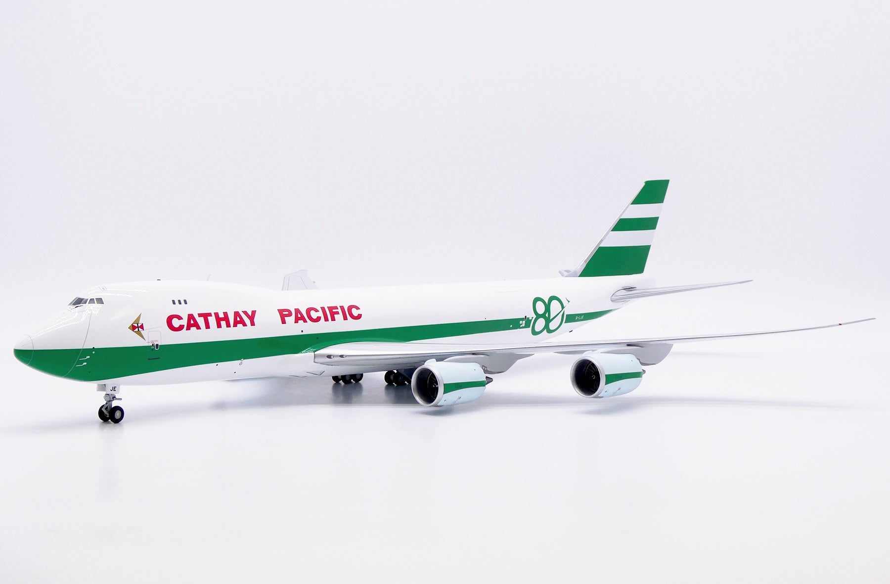 JC Wings SA2117 1:200 Cathay Pacific Boeing 747-8F "80th Anniversary" B-LJE