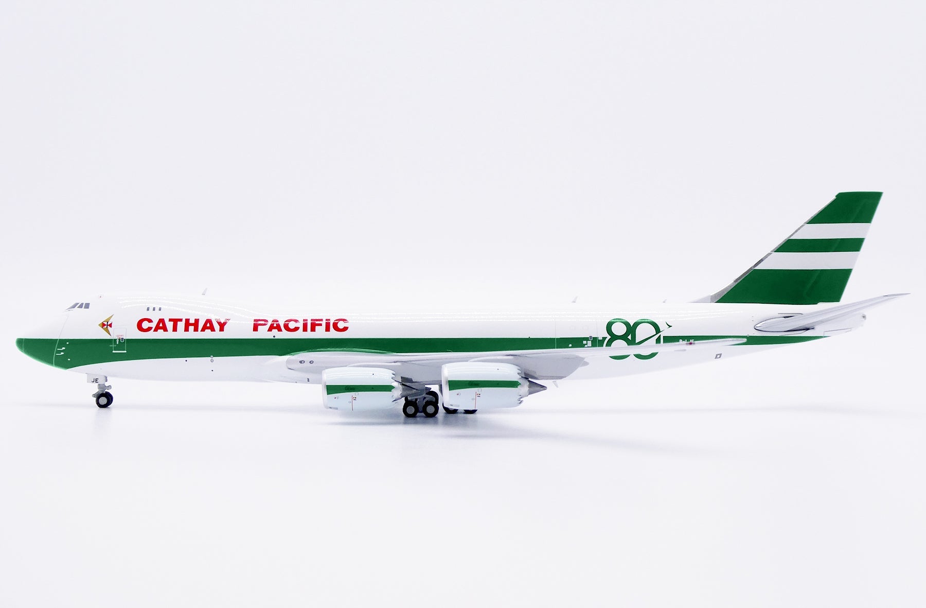 JC Wings SA4115 1:400 Cathay Pacific Boeing 747-8F "80th Anniversary" B-LJE