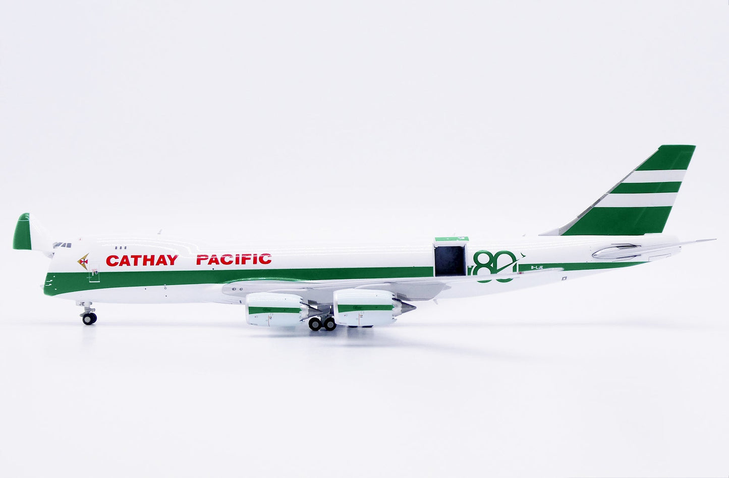 JC Wings SA4115C 1:400 Cathay Pacific Boeing 747-8F "80th Anniversary" "Interactive Series" B-LJE
