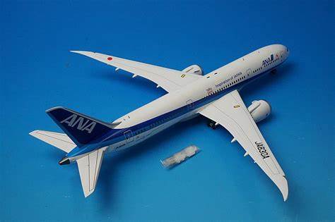 JC Wings XX2477 1:200 All Nippon Airways Boeing 787 - 9 Dreamliner JA830A "Tomo Dachi"