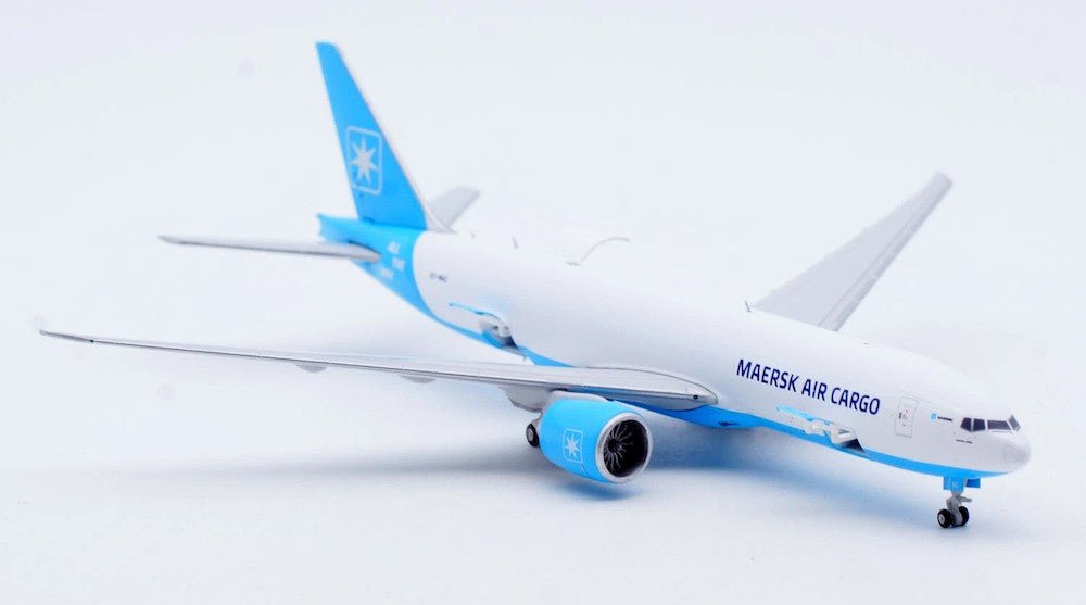 JC Wings XX40289C 1:400 Maersk Air Cargo Boeing 777F "Interactive Series" OY-MAC