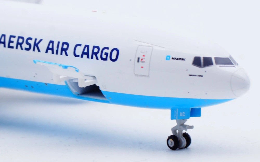 JC Wings XX40289C 1:400 Maersk Air Cargo Boeing 777F "Interactive Series" OY-MAC