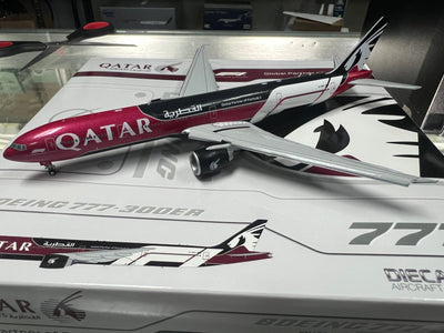 JC Wings XX40844A 1:400 Qatar Airways Boeing 777 - 300ER "Formula 1" Reg: A7 - BEG "Flaps Down"