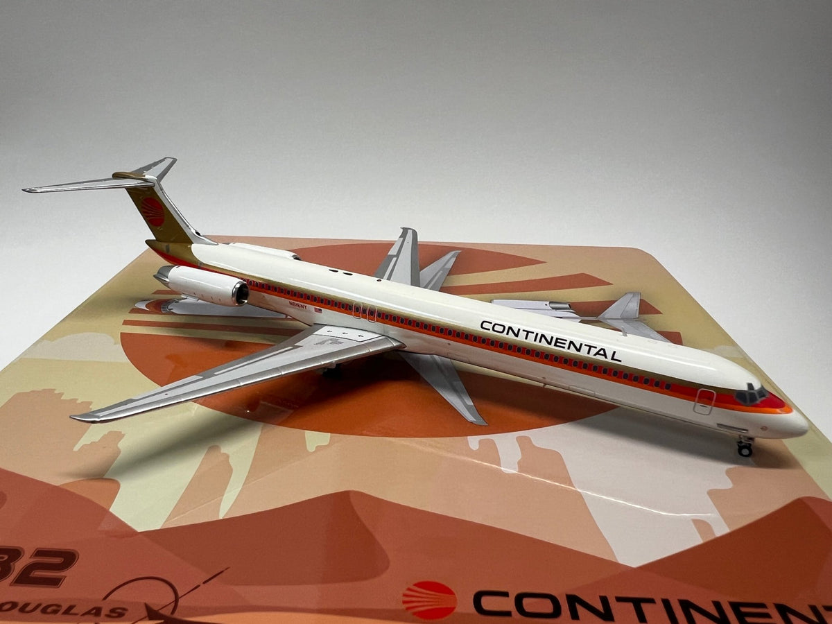 Jet-X Models JX024-2-003 1:200 Continental MD-82 Polished N816NY