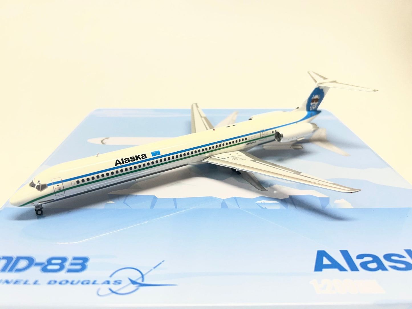 Jet-X Models JX024-2-005 1:200 Alaska MD83 Polished N933AS