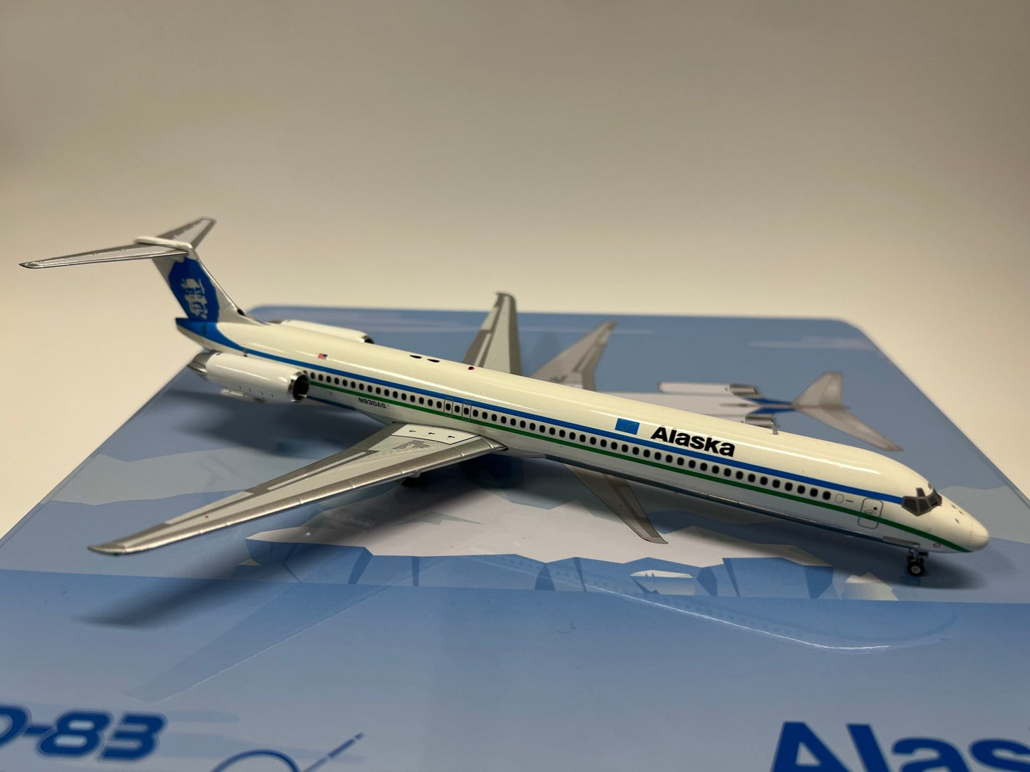 Jet-X Models JX024-2-006 1:200 Alaska MD83 Polished N930AS