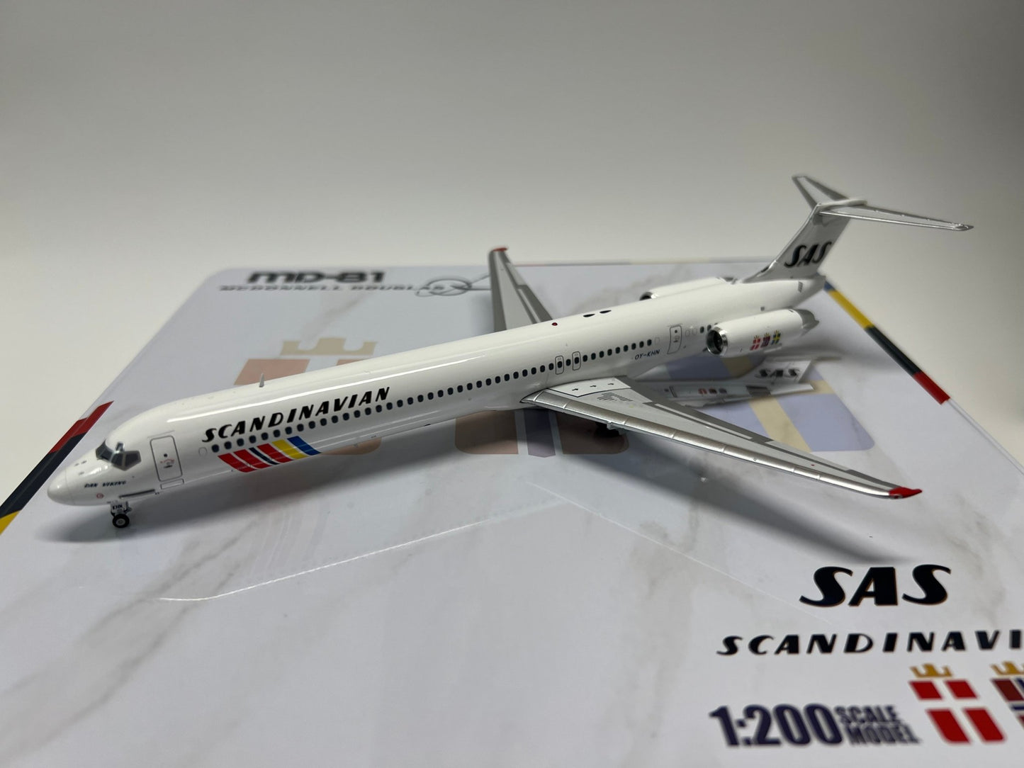 Jet-X Models JX024-2-010 1:200 Scandinavian SAS MD-81 OY-KHN