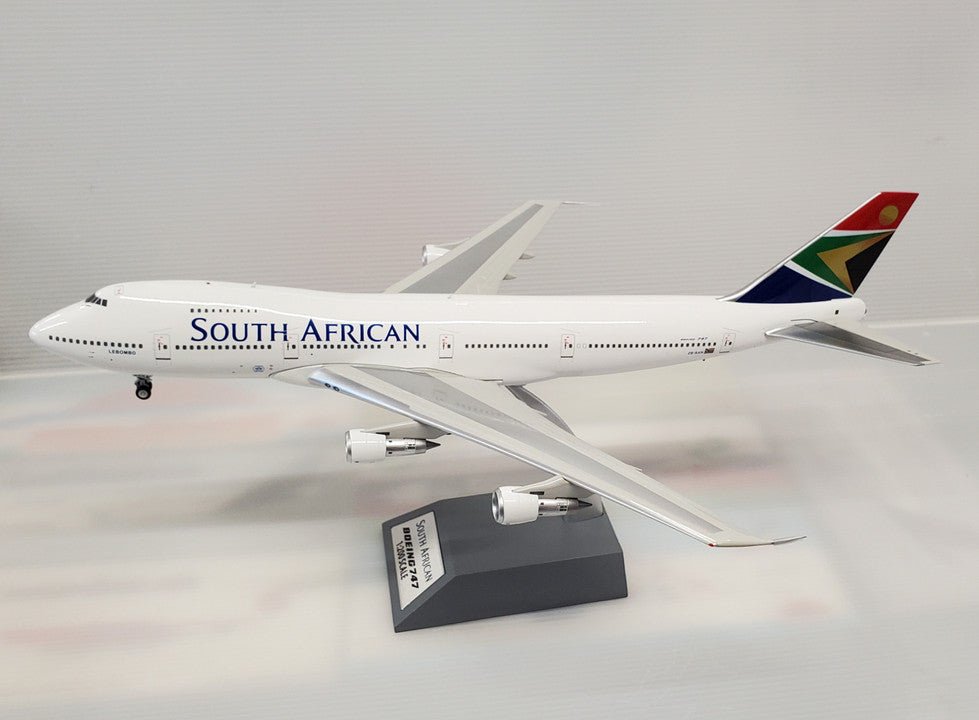 *JFox JF - 747 - 2 - 032 1:200 South African Boeing 747 - 200 ZS - SAN